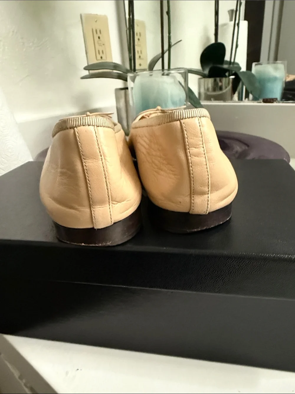 CHANEL Beige Leather Ballet Flats with Black Cap Toe - Picture 3 of 10